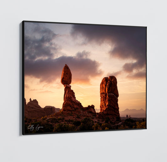 Balanced Rock | Arches National Park | Sunset | Sunrise | Mountains | Desert Photography | Print | Canvas | Metal | Acrylic